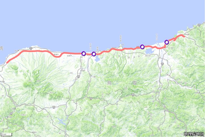 ３日目の走行距離を示す地図。立ち寄った場所を紫色の丸印で記す