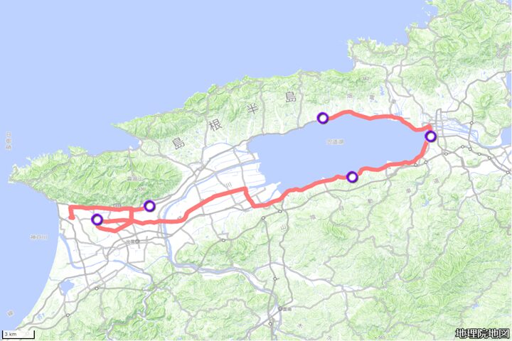 ５日目の走行距離を示す地図。立ち寄った場所を紫色の丸印で記す